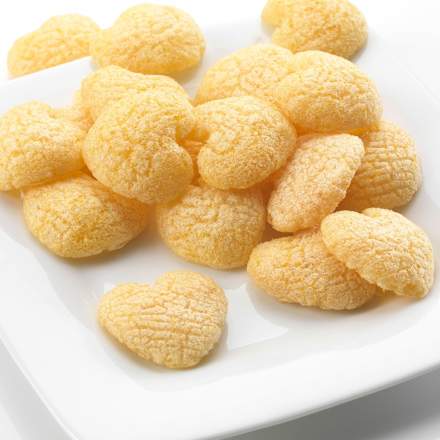 EKO snack od ekspandiranog kukuruza u obliku srca – jabuka i mango, 8+ mj. babylove