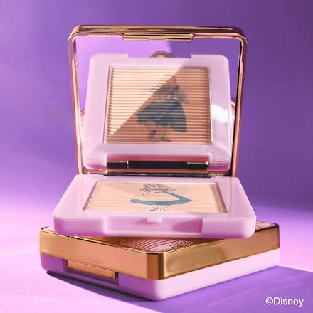 Kompakt Puder Disney Alice In Wonderland Luminizing C01 Slightly Confused CATRICE
