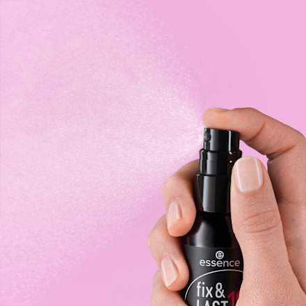 fix & LAST 18h make-up FIXING SPRAY essence