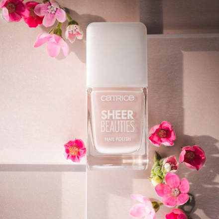 lak na nehty Sheer Beauties 020 Roses Are Rosy CATRICE
