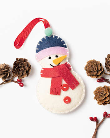 Filzbastelset Schneemann, weiß Dekorieren & Einrichten