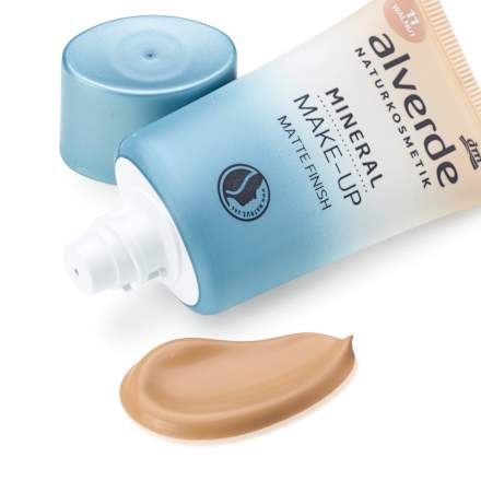 Foundation Mineral Matte Finish 11 Walnut  alverde NATURKOSMETIK