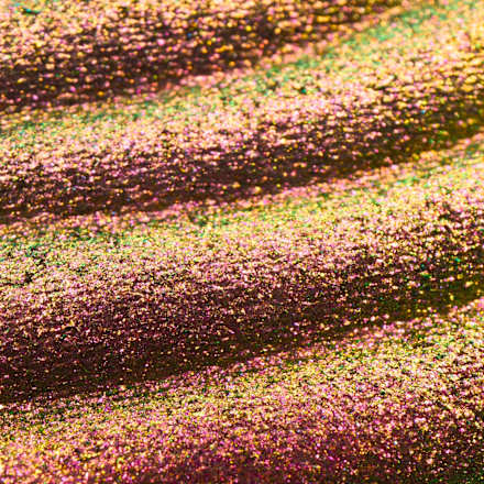 Očný tieň Prismatic Shift - 020 Berry Blaze CATRICE