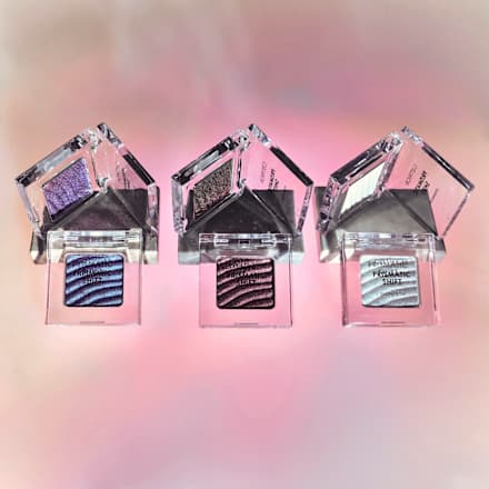 Očný tieň Prismatic Shift - 010 Pink Horizon CATRICE