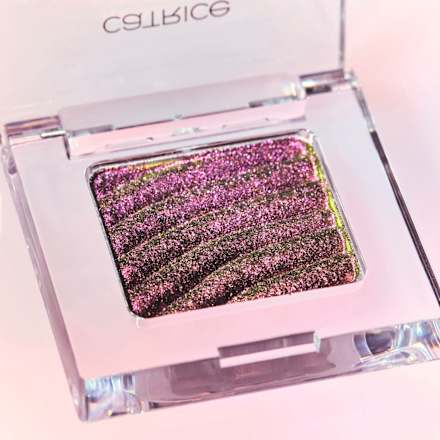 Lidschatten Prismatic Shift 020 Berry Blaze CATRICE