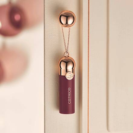 Blush Liquid Hollyglazing C02 Wine Not? CATRICE