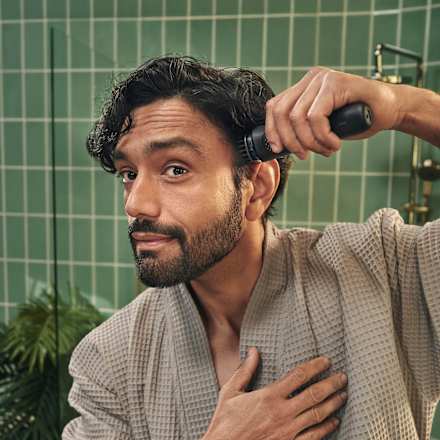 Pánsky holiaci strojček - zastrihávač All-in-One 6v1 Philips