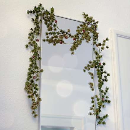 Girlande aus Kunststoff, Kieferzweige mit kleinen Zapfen, gold beglittert (180 cm) Dekorieren & Einrichten