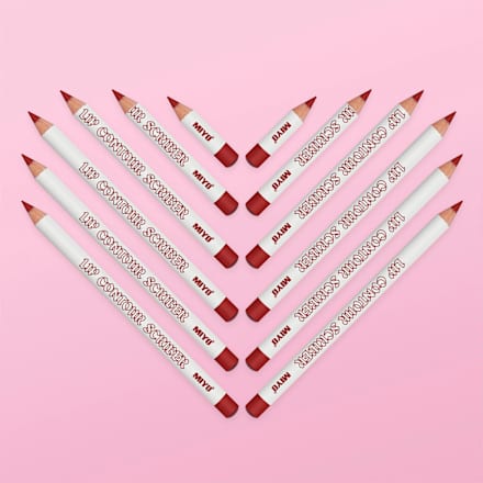 Kredka do ust Lip Contour Scriber 09 Bossy Miyo