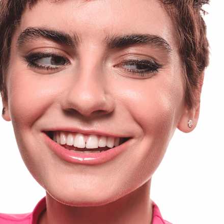 Gel črtalo za oči Satin Blend, 01 Pure Black essence