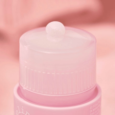 Lipgloss Feelin' Comfy Plumping 01 Pillow Pout essence