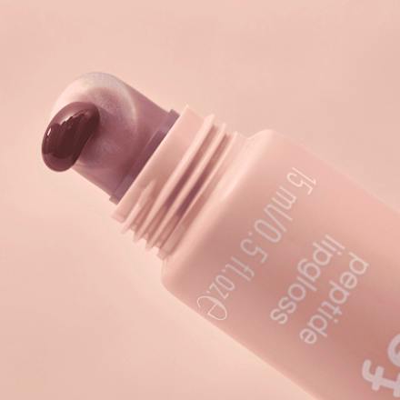 Lipgloss Peptide Feelin' Comfy 02 Cinnamon Cuddles essence