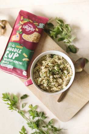 Fertiggericht, Noodle Cup Kräuter-Creme-Sauce Davert