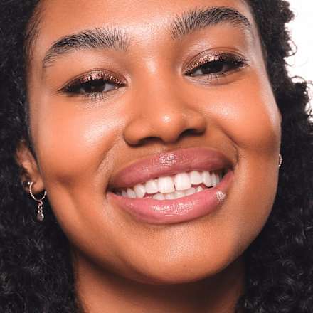 Colour it! tekući tuš za oči Metallic – 01 Burnished Bronze essence