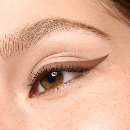 Colour it! tekući tuš za oči – 005 Chocolate Brown essence