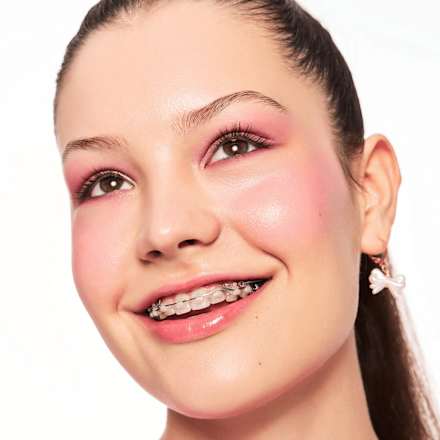 řasenka Call Me Queen Dramatic False Lash Effect voděodolná essence