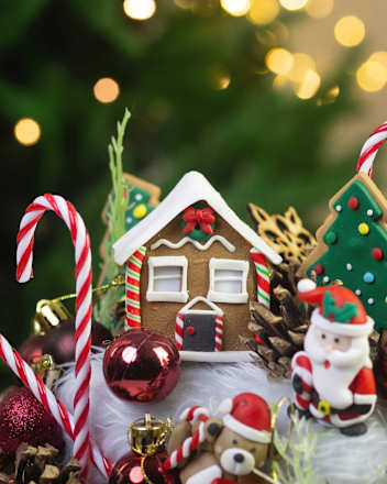 Božićna dekoracija za bor – kućica ZOVAK