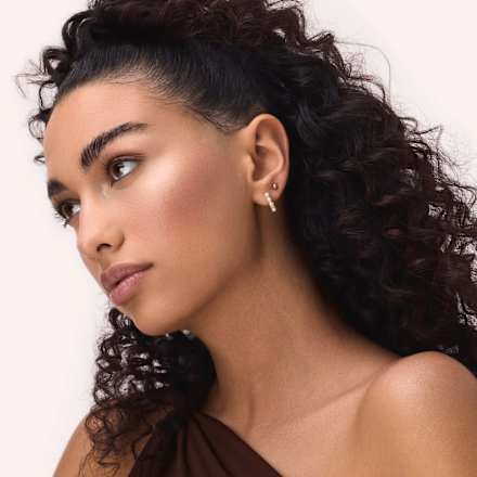 Highlighter Bouncy Aura Glam 010 Moonlit Sand CATRICE