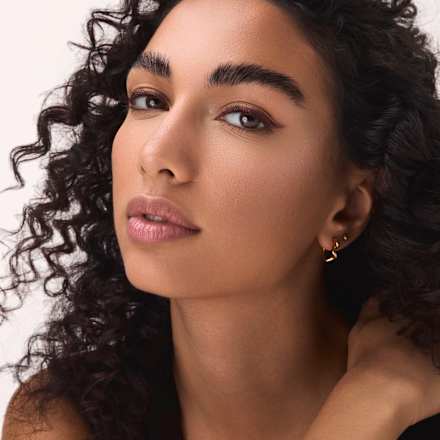 Kredka do oczu Jewel Glide Effect 050 Ruby Crystals CATRICE