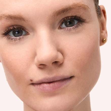 Kredka do oczu Jewel Glide Effect 020 Amber Glow CATRICE