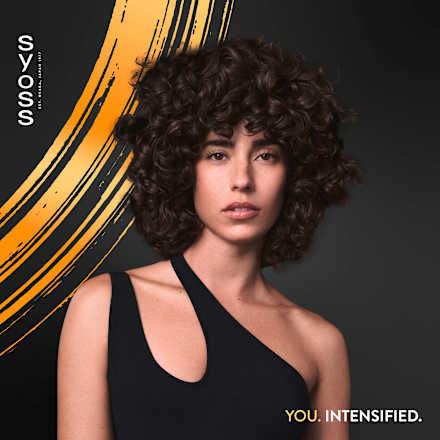 CURL 3u1 pena za kosu syoss