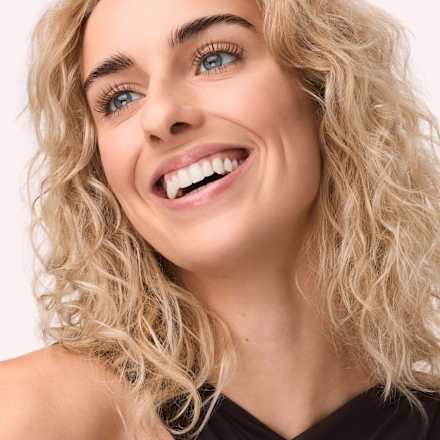 Mascara Tubing Stay In Place Volume 020 Panda-Proof Brown CATRICE