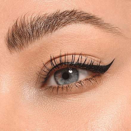 Eyeliner 24H Brush Liner CATRICE