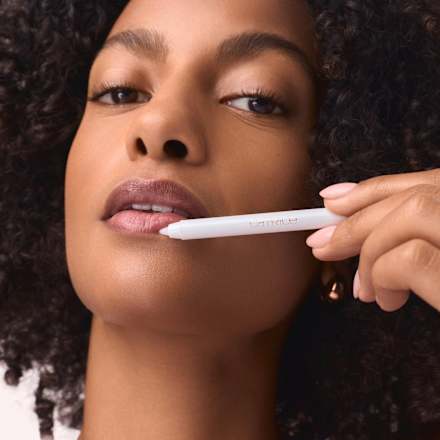 Creion buze Gel Glide 100 CATRICE