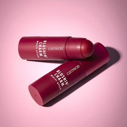 tyčinka na tvář a rty Blushin' Charm 030 Ruby Darling CATRICE