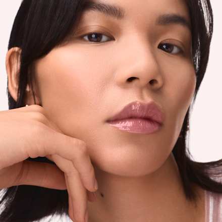 lesk na rty Filler Supreme 020 Fairytale Filter CATRICE