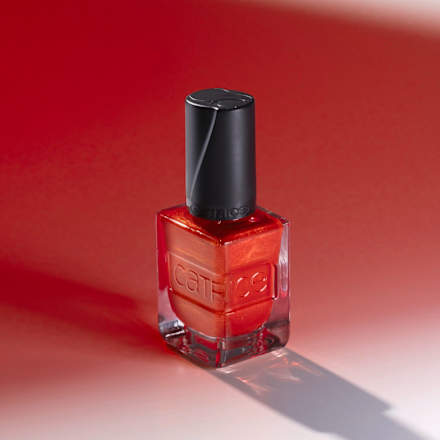 lak na nehty GEL AFFAIR 050 Poppy Reloaded CATRICE