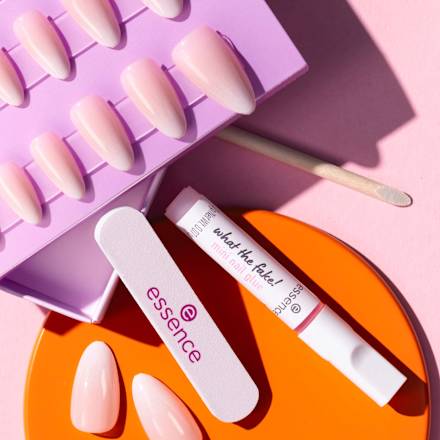 what the fake! umělé nehty 03 BABYBOOMER essence