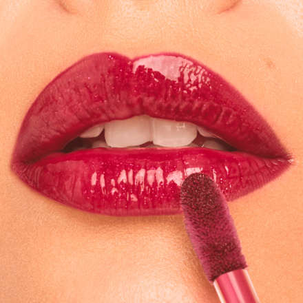 lesk na rty Filler Supreme 040 Drama Certified CATRICE