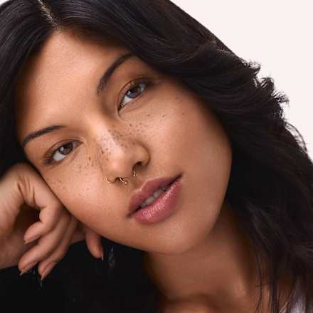 Baza rozświetlająca do twarzy Glass Like Pearl Primer 010 CATRICE