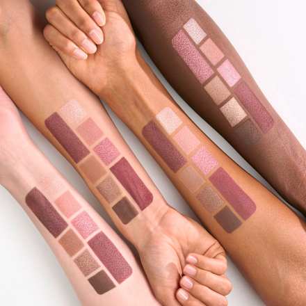 Paleta cieni do powiek The Deep Velvet CATRICE