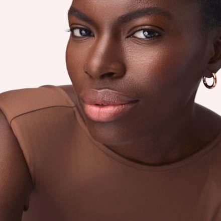 Pomadka matowa do ust Blur-Real Matte Lipstick 030 Whisper Nude CATRICE