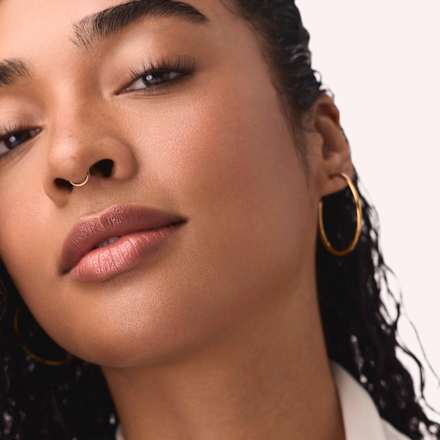 Pomadka nabłyszczająca do ust Glass Like Gloss Stick 010 Bare Ambition CATRICE