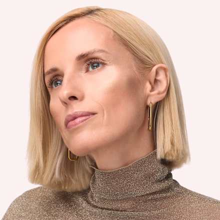 Tekutý rozjasňovač More Than Glow - 010 Pearl Glaze CATRICE