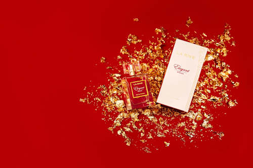  Elegant woman Eau de Parfum  LA RIVE