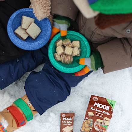 Kindersnack Mini Kakao Waffeln mit Haselnüssen MOGLi