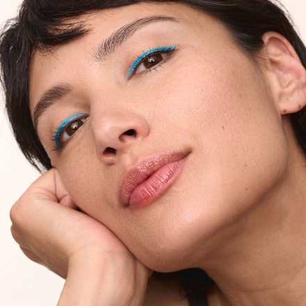 tužka na oči 20 hodin Ultra Precision 090 Ocean Eyes CATRICE