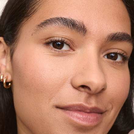 řasenka Pure Volume 010 Black Waterproof CATRICE