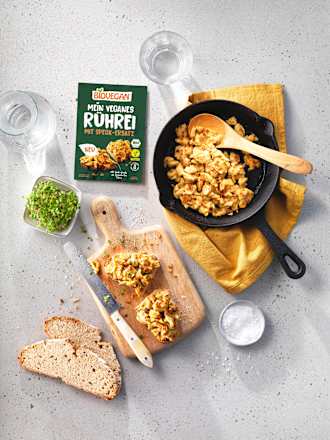Mein veganes Rührei mit Speck-Ersatz BIOVEGAN