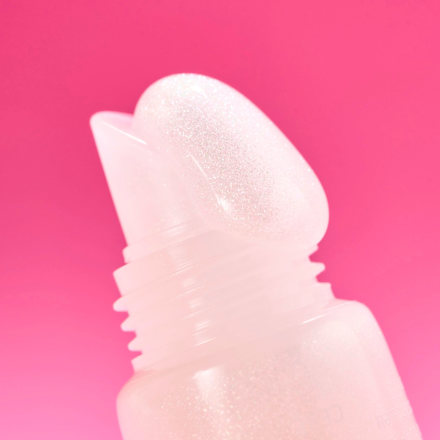 Lipgloss Peptide All About That Bow 01 Kiss 'n Bow essence