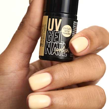 UV Nagellack Studio Nails UV Gel Nail Polish 21 Butter Believe It! essence