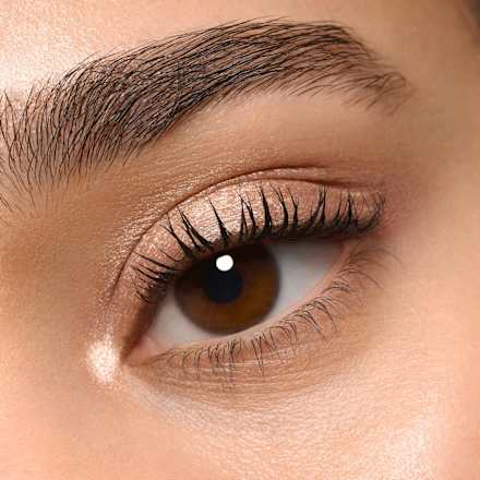 Cień do powiek mono eyeshadow pearly 02 Silky Taupe essence