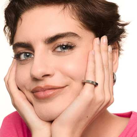 tužka na rty 8h matte comfort 01 Cinnamon Spice essence