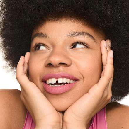 Pomadka w płynie 8h Matte Liquid Lipstick 05 Pink Blush essence