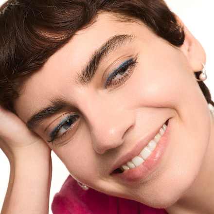 Eyeliner Gel Stay Play 06 Midnight Sky essence