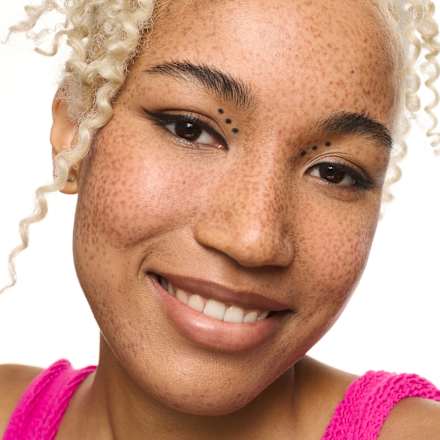 Eyeliner Gel Stay Play 01 Black Raven essence